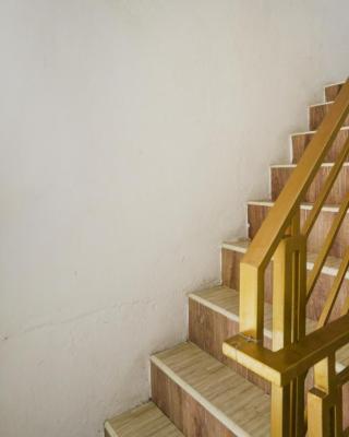 OYO 90645 Karisma Residence