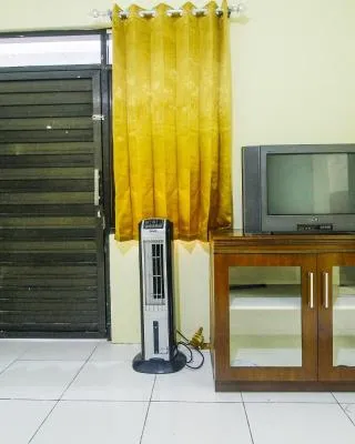 OYO Life 91606 Nadin Guest House Syariah