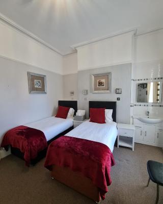 Clifton Villa - Southport