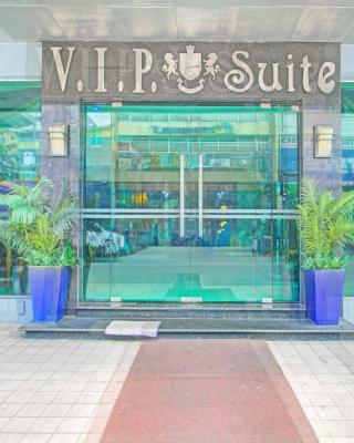 Townhouse OAK Makati Manila Near PNR Pasay Evangelista formerly VIP Suites