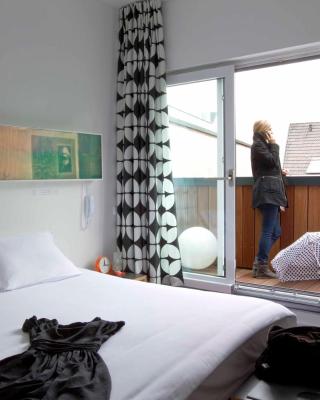 Hotel Gat Point Charlie