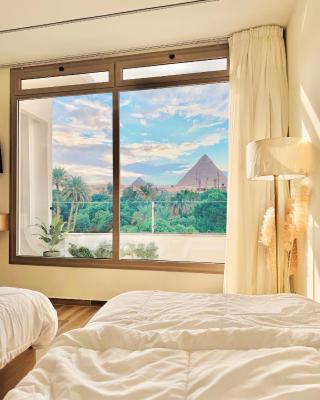 Akasia Pyramids View