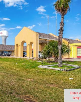 Aransas Bay Inn & Suites Corpus Christi by OYO