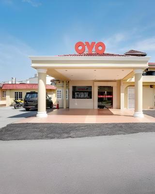 OYO 44094 Bangi Lanai Hotel
