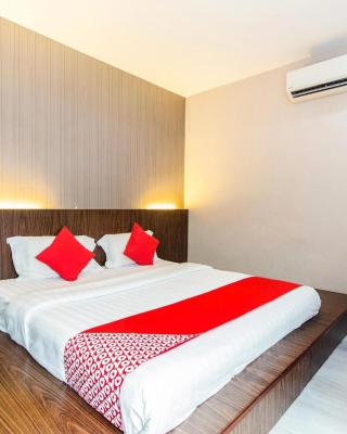 Super OYO 340 Comfort Hotel