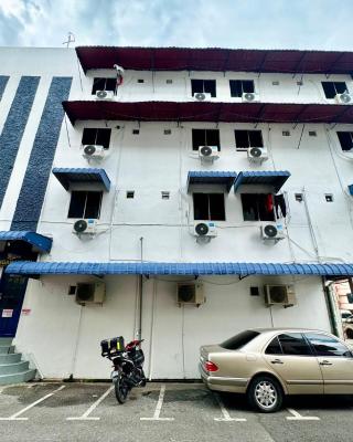 OYO 91033 Vaigan Hotel