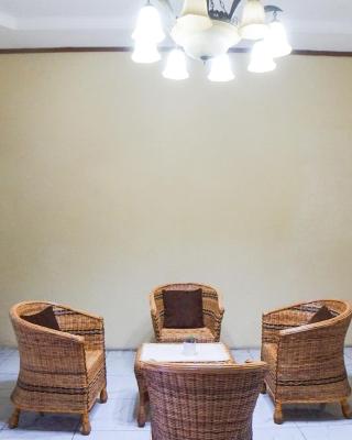OYO 92075 Sky Residence Mawar