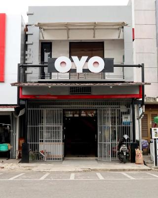 OYO 1191 Monalisa Residence And Cafe