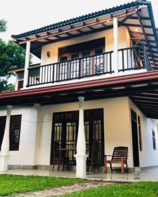 360 Lotus Hostel Tangalle and Cowork