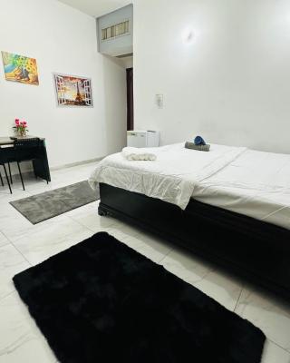 MBZ - Master Room