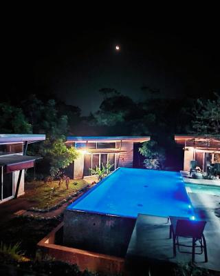 Hotel y Restaurante Colonial Caribe