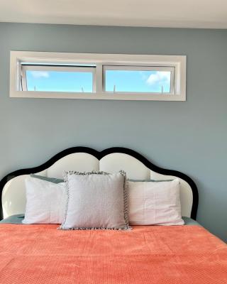 Brand new Lakeside cozy room Hoiho