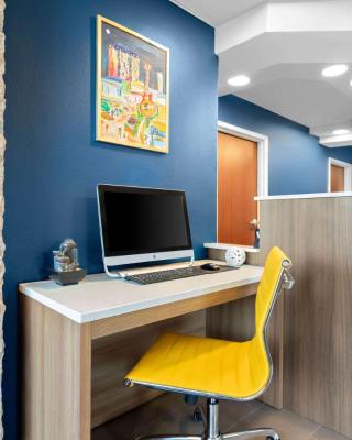 Microtel Inn & Suites by Wyndham Tulsa - Catoosa Route 66