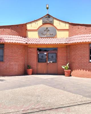 Hotel Tres Flores