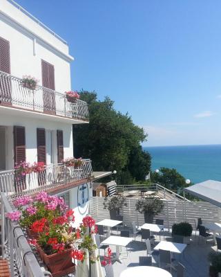 Camera Vista Mare Sunrise-Top Panorama-Only Adults