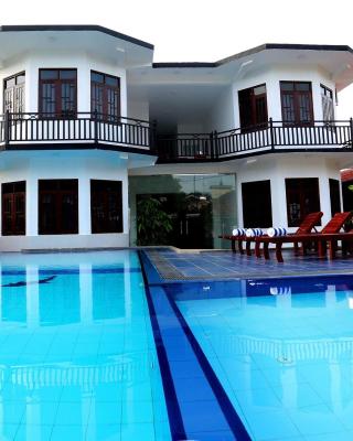 Mamma Raji Hotel - Freedom Paradise