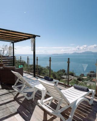 The Greystone Seaview House by Konnect