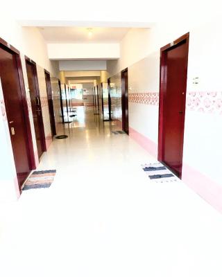 PALLIYARAI GARDENS LODGE AND HOMESTAy