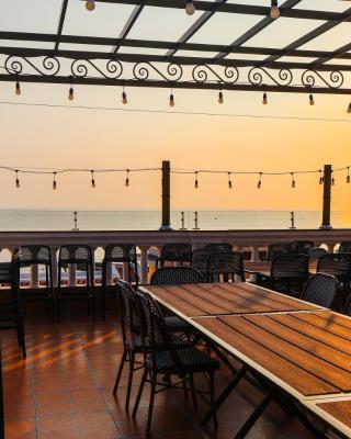 Luxury Sunset Town Hotel Phu Quoc