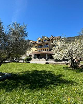 Hotel Cotiella