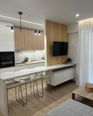 -Fully Renovated- A cozy and warm place at the beach of Gribovo