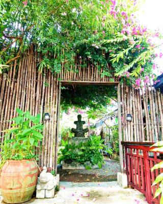 Artist's Place Trat