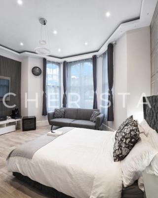 Hackney Suites - En-suite rooms & amenities