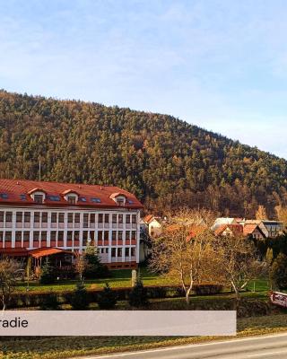 Hotel Podhradie