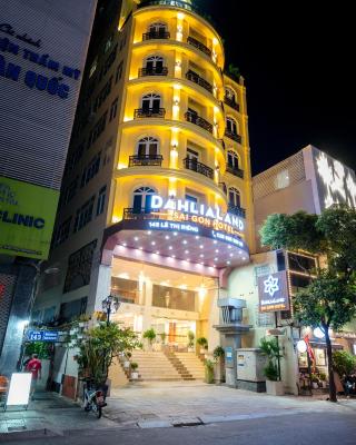 DAHLIALAND SAIGON HOTEL & SWIMMING PooL