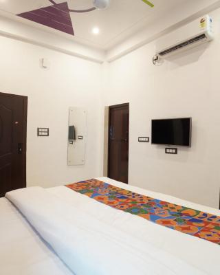 Royal Awadh Hotel