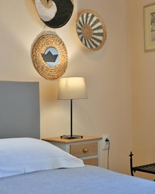 Athina Guesthouse