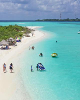 Luxo Beach Inn