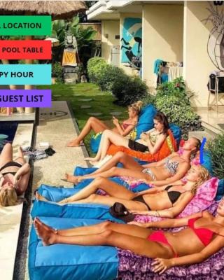 Castaway Hostel