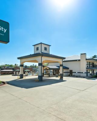 Quality Inn Marshall