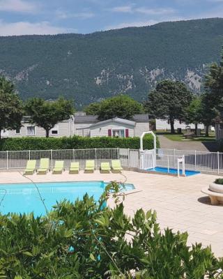 Mobil-home à quelques mètres du lac d'Aiguebelette