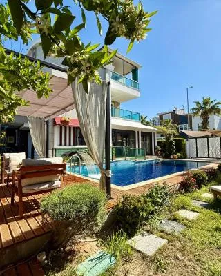 Villa Annabèll1 with Swimming pool and Jacuzzi, 3 floors