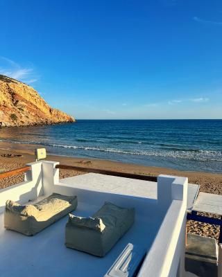 Cave Beach House Milos