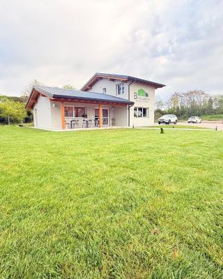 B-Village Bar and Rooms