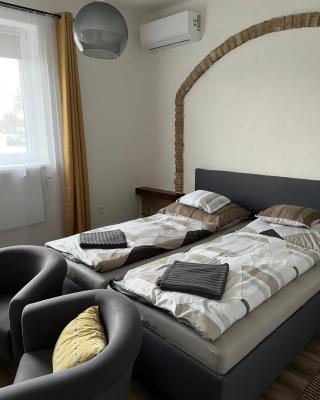 Apartman - Garden - Vendégház