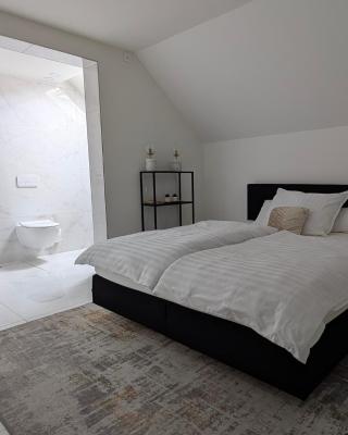 Luxrem 5 Apartments Skyline