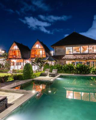 Canggu Wooden Green Paradise