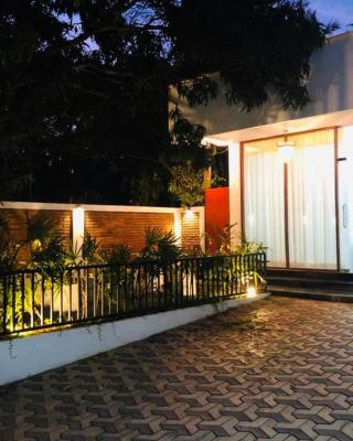 one love safari bungalow
