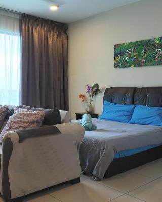 TREFOIL@SETIA CITY, STUDIO UNIT,HOMESTAY