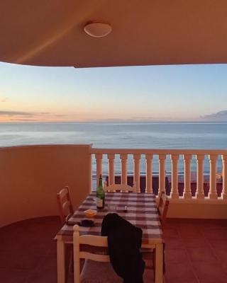 vistas expectaculares de 360º al mar desde su terraza