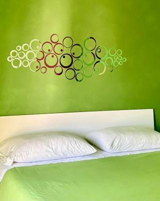 Color House Malpensa B&B
