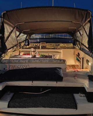 Desirè Charming House Boat