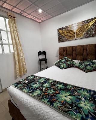 Habitación con baño privado 2