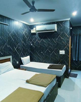 Hotel Govindh Heights
