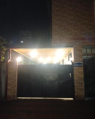 HOSTEL 26 B