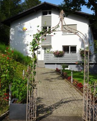 Hotel Wanderlust B&B